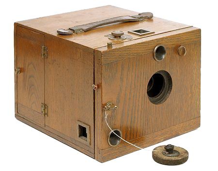 Antique Oak Detective Camera, early 1890s